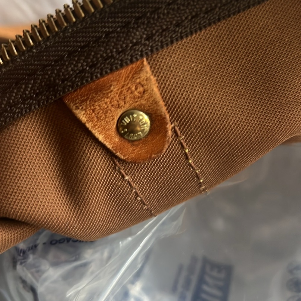 Louis Vuitton Keepall 55 Bandouliere Duffel Bag - Picture 11 of 17